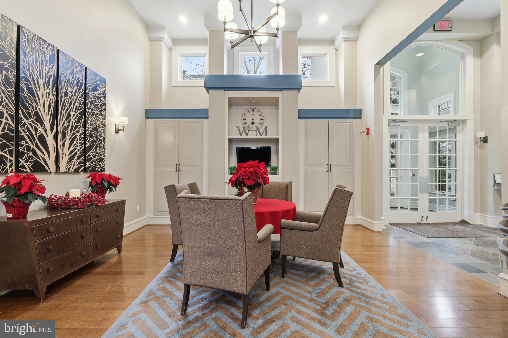 LINCOLN PARK - Residential