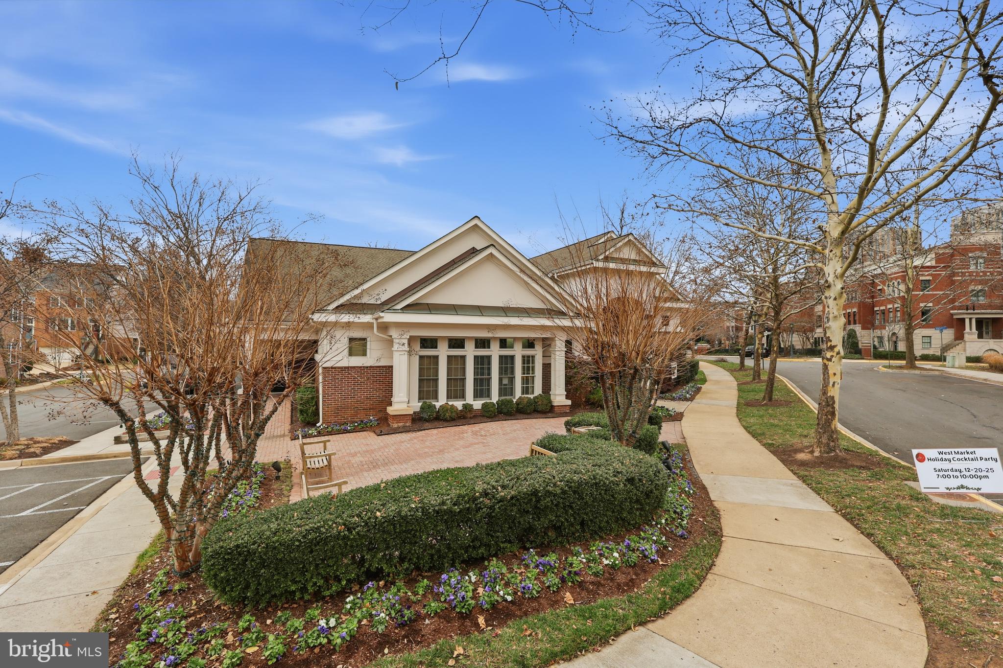 LINCOLN PARK - Residential