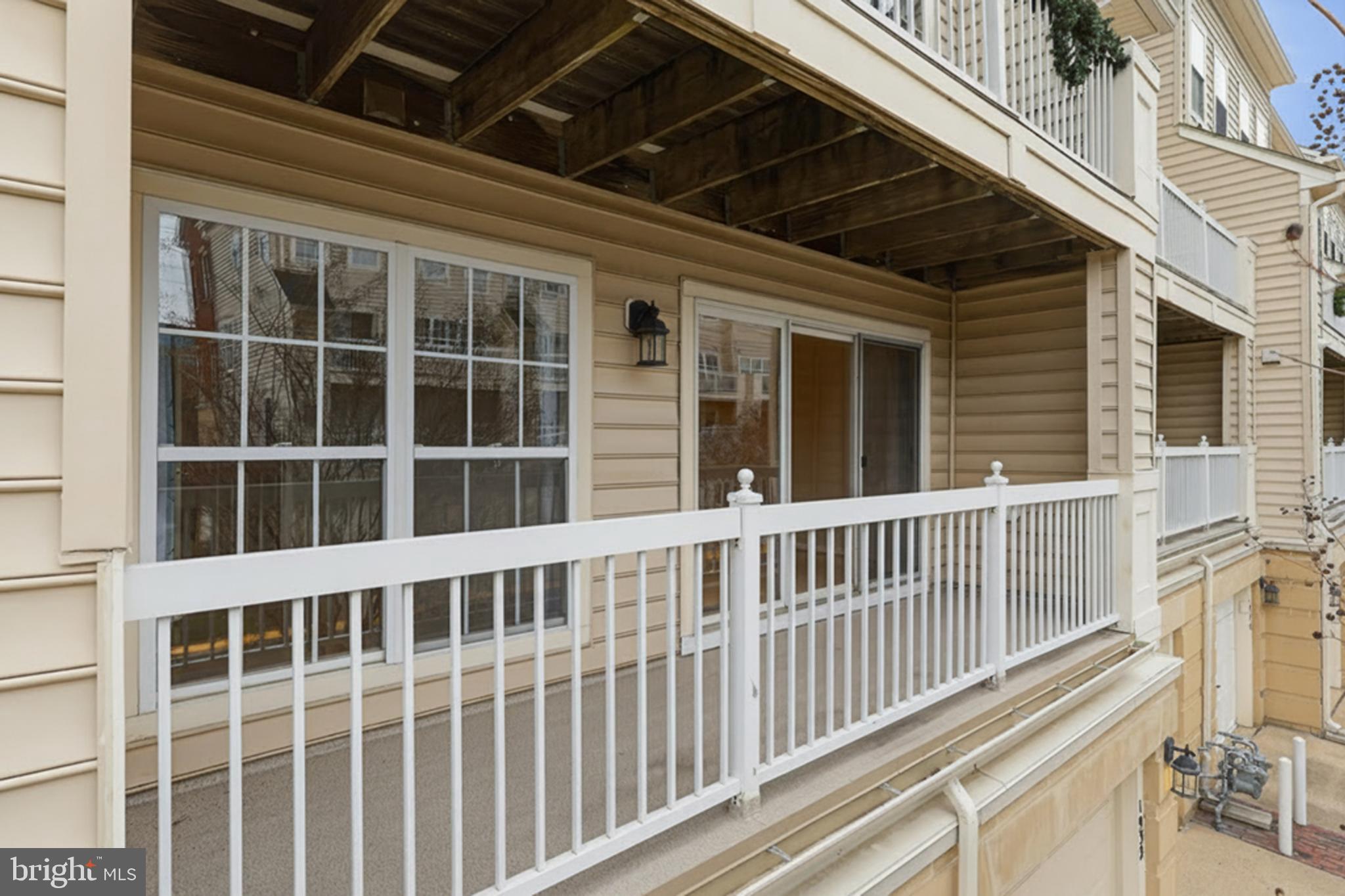 LINCOLN PARK - Residential