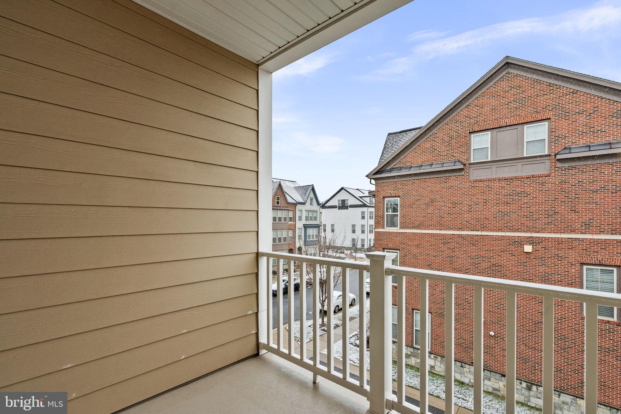 CROWN FARM - Residential