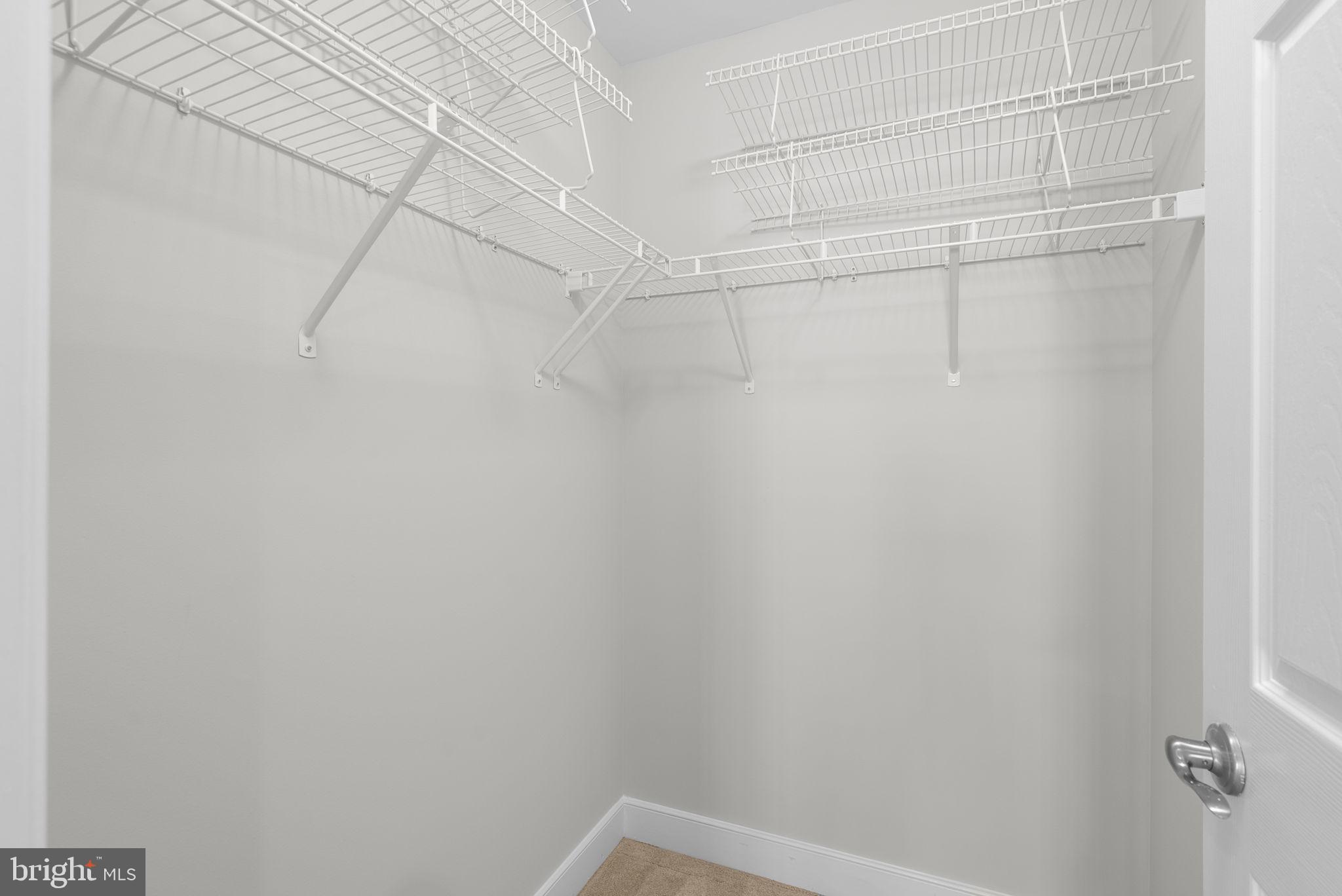 CROWN FARM - Residential