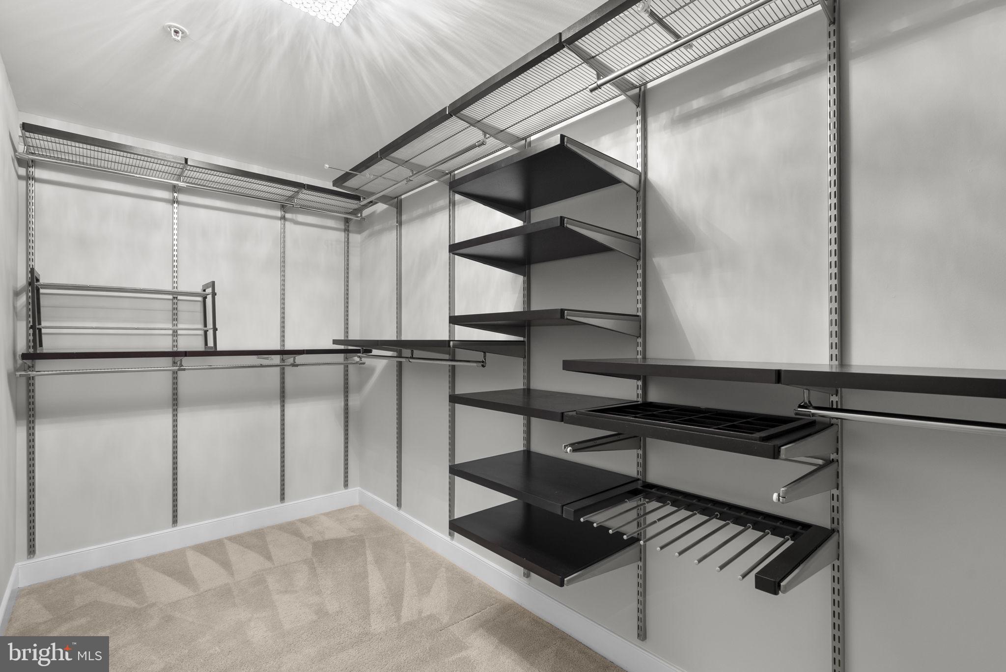 CROWN FARM - Residential