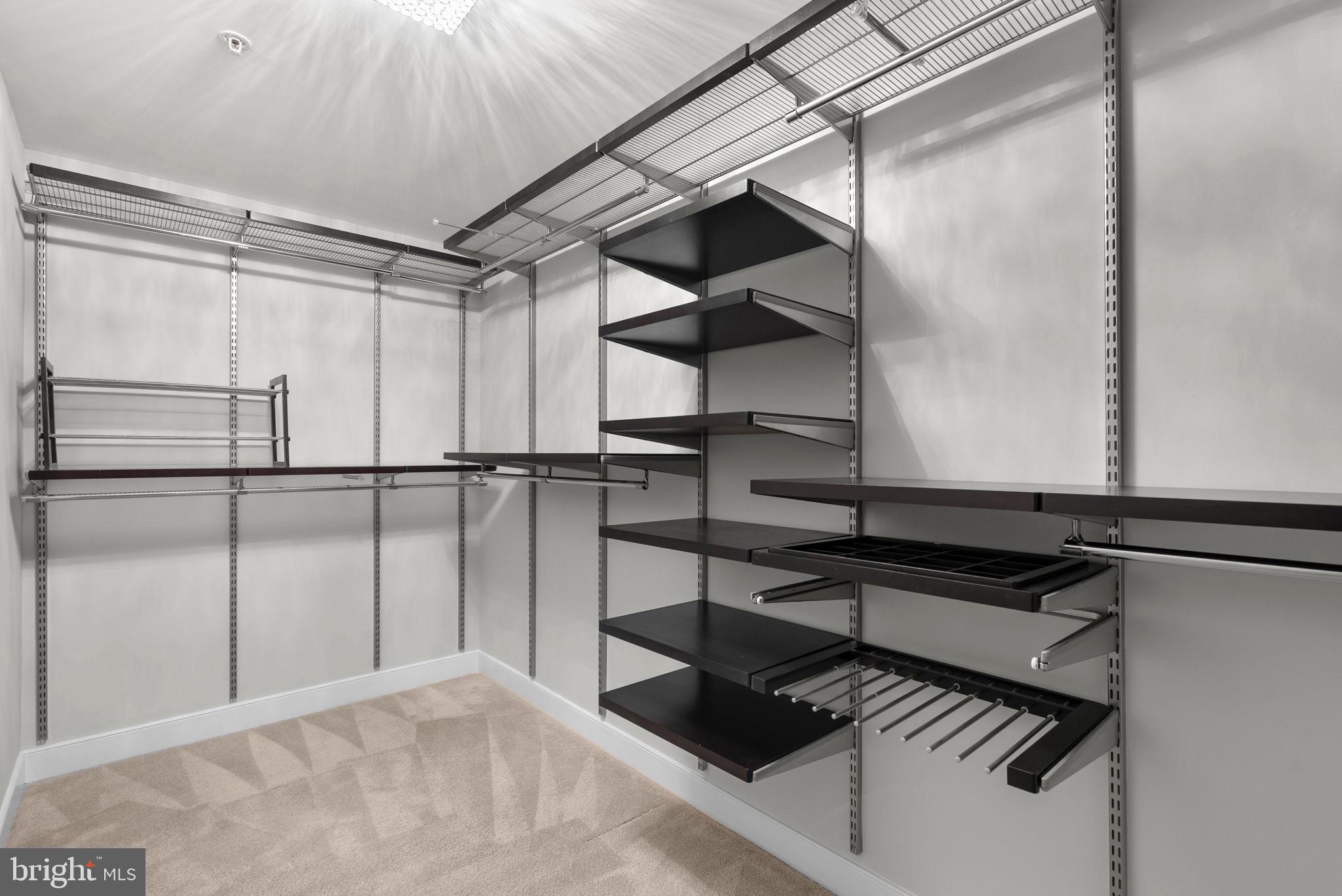 CROWN FARM - Residential