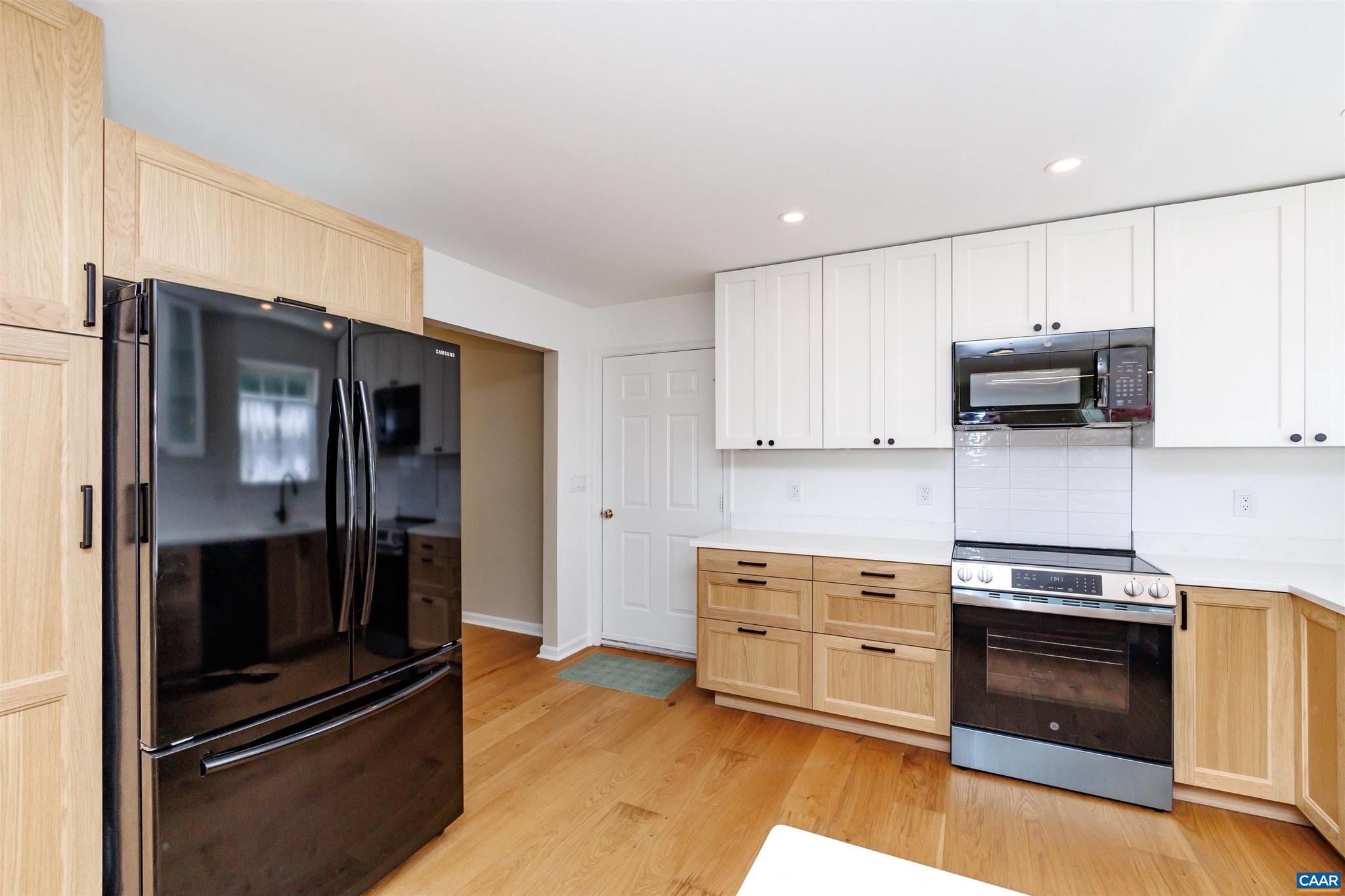 DOGWOOD LAKE ESTATES - Residential