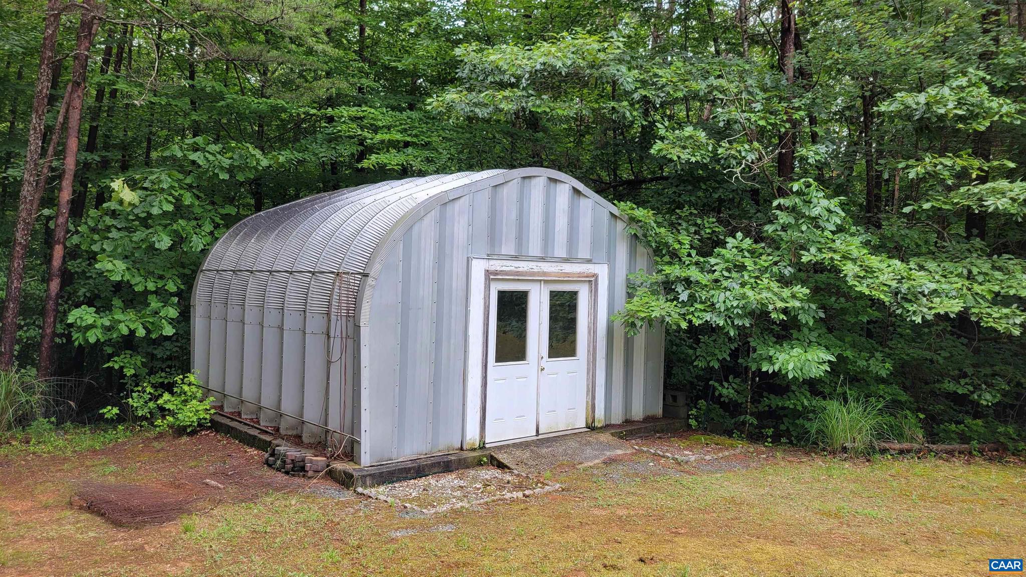 DOGWOOD LAKE ESTATES - Residential