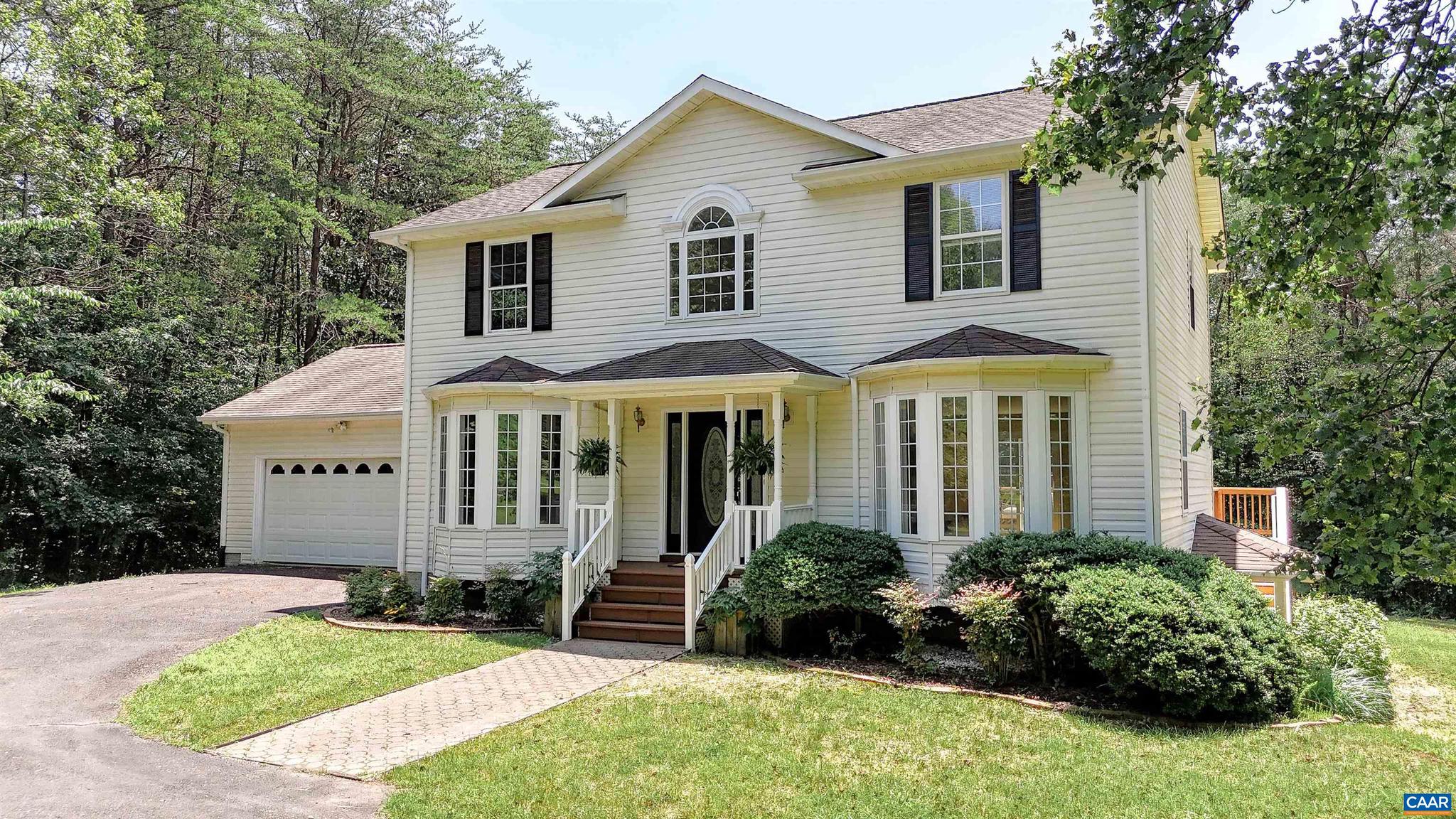 DOGWOOD LAKE ESTATES - Residential