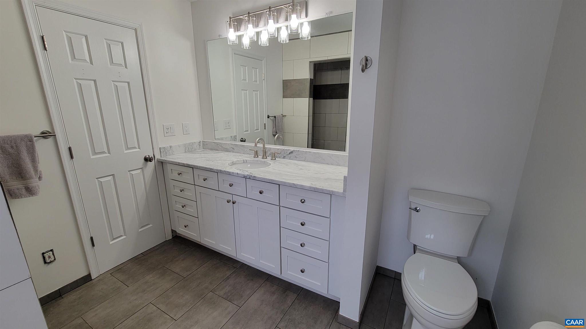 DOGWOOD LAKE ESTATES - Residential