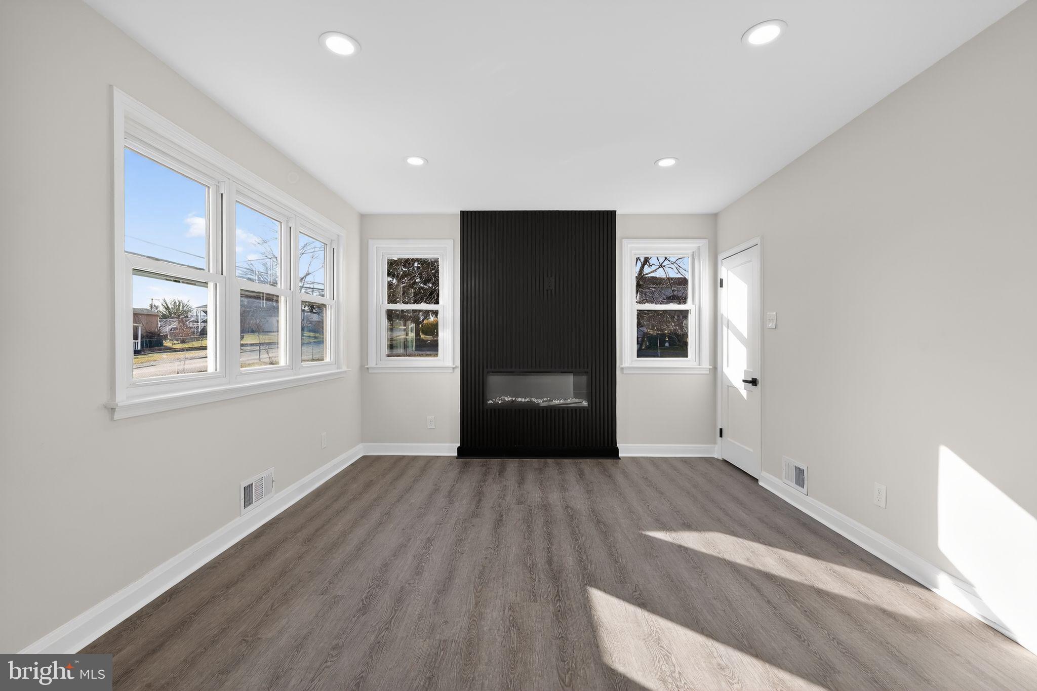 ROSEDALE FARMS - Residential