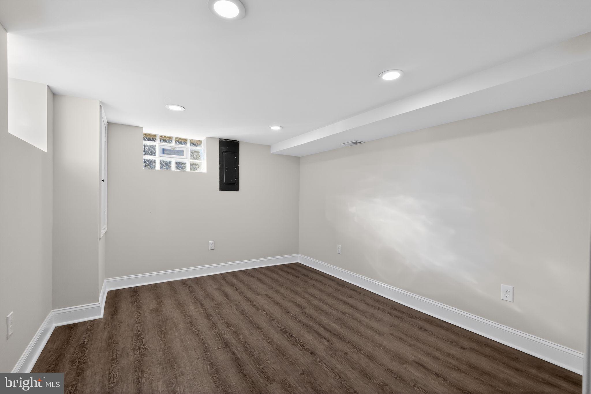 ROSEDALE FARMS - Residential