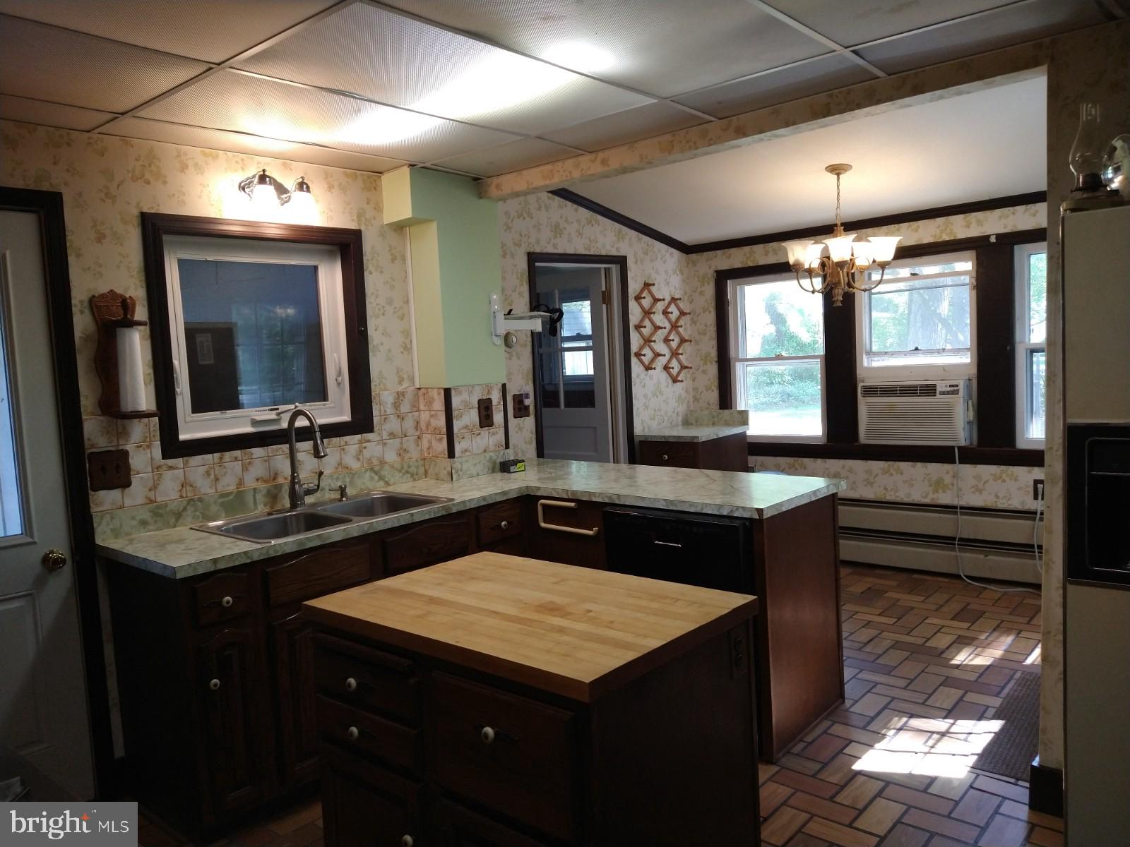 TALL TIMBERS - Residential