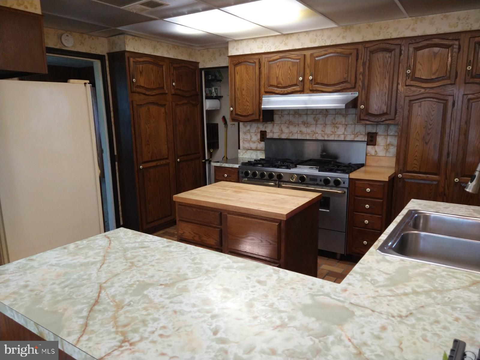 TALL TIMBERS - Residential