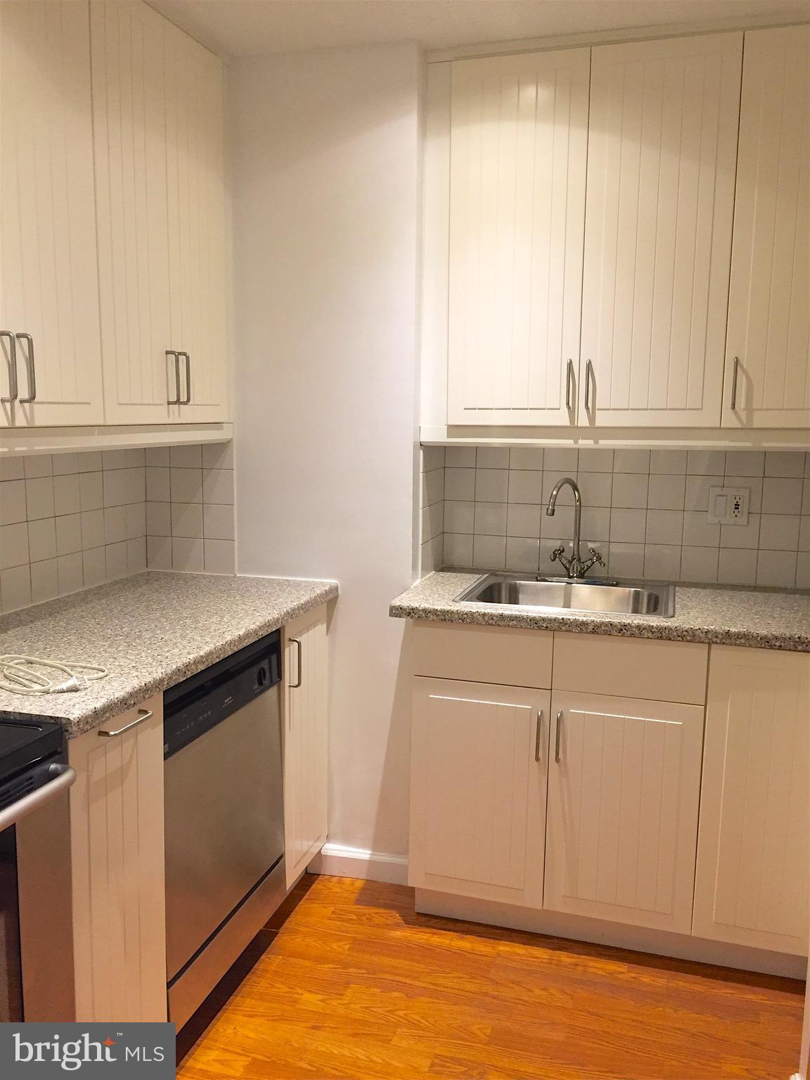 CROSS KEYS - Residential Lease