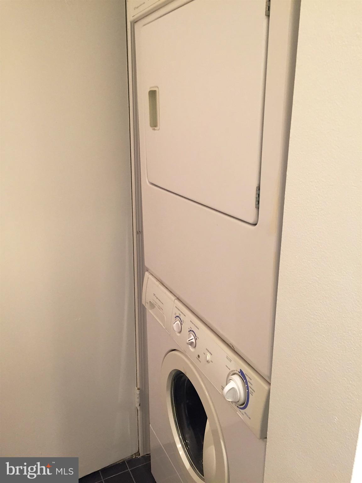 CROSS KEYS - Residential Lease