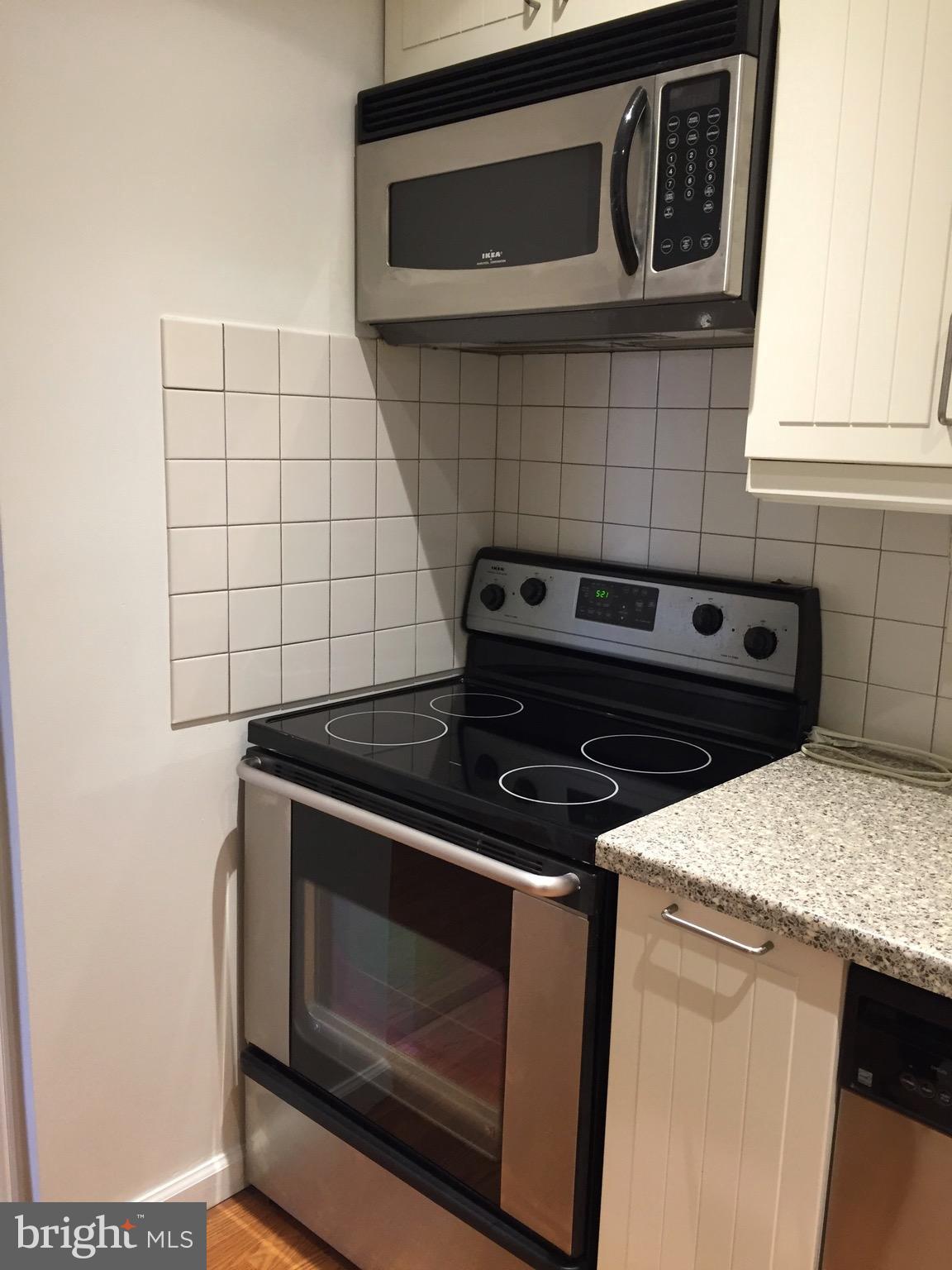 CROSS KEYS - Residential Lease