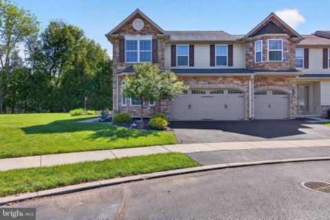Condo For Sale - 408 Pin Oak Court Ct<br/> Cumberland County, MECHANICSBURG, PA 17050