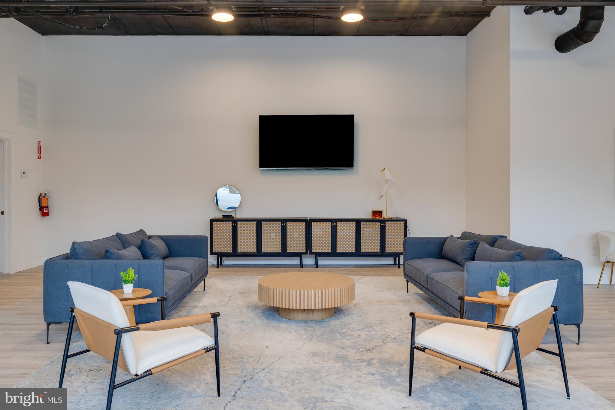 FISHTOWN - Residential Lease