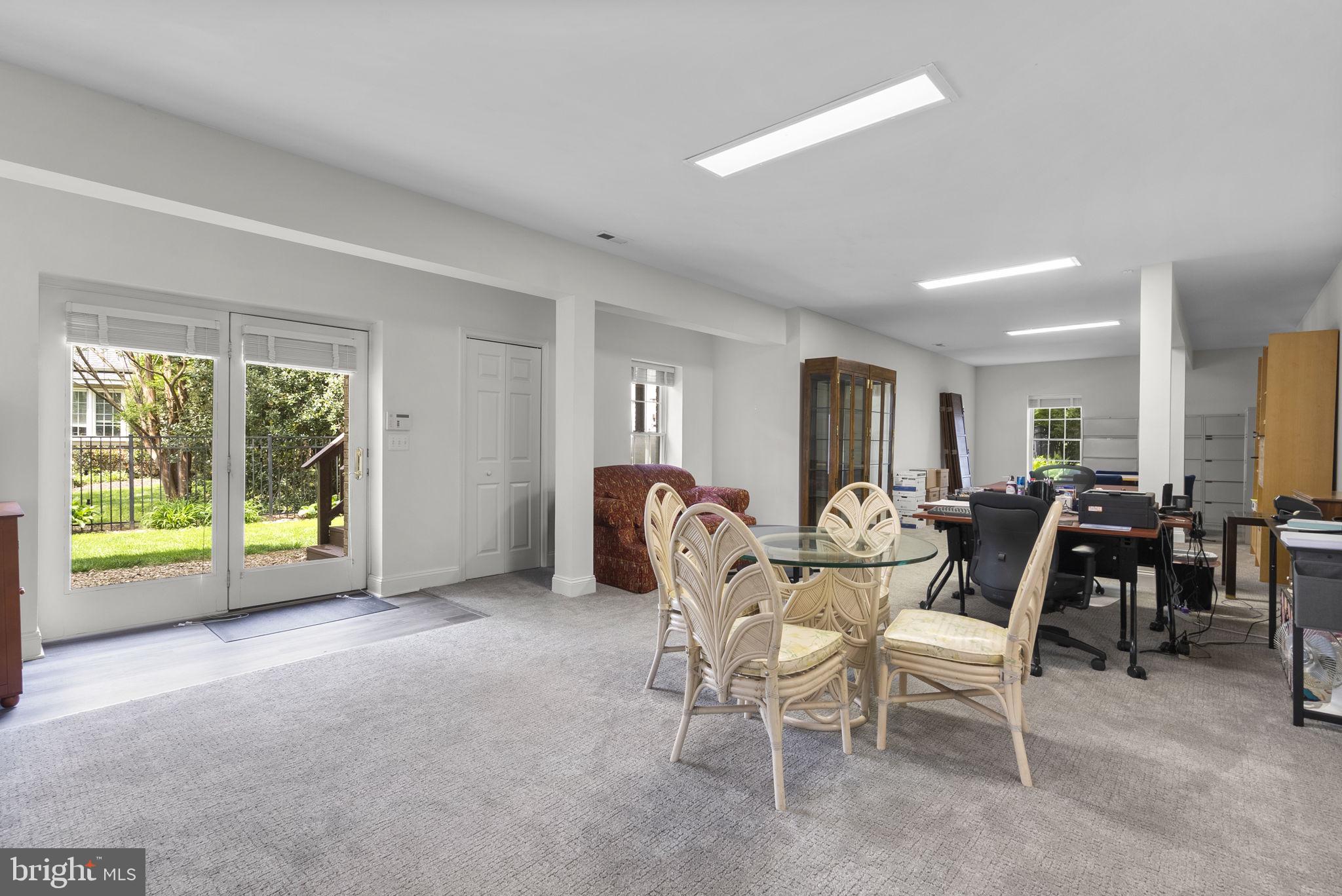 PINEY GLEN VILLAGE - Residential