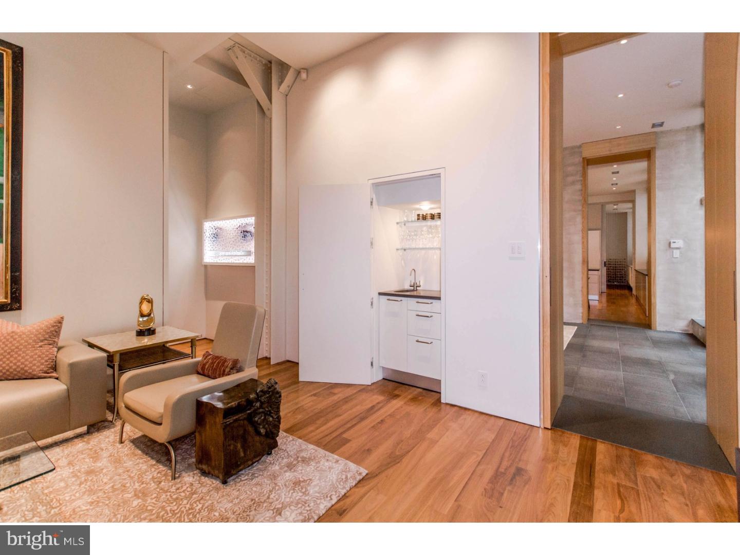 SOCIETY HILL - Residential