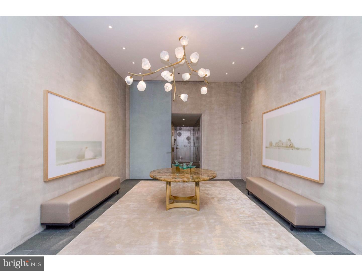 SOCIETY HILL - Residential