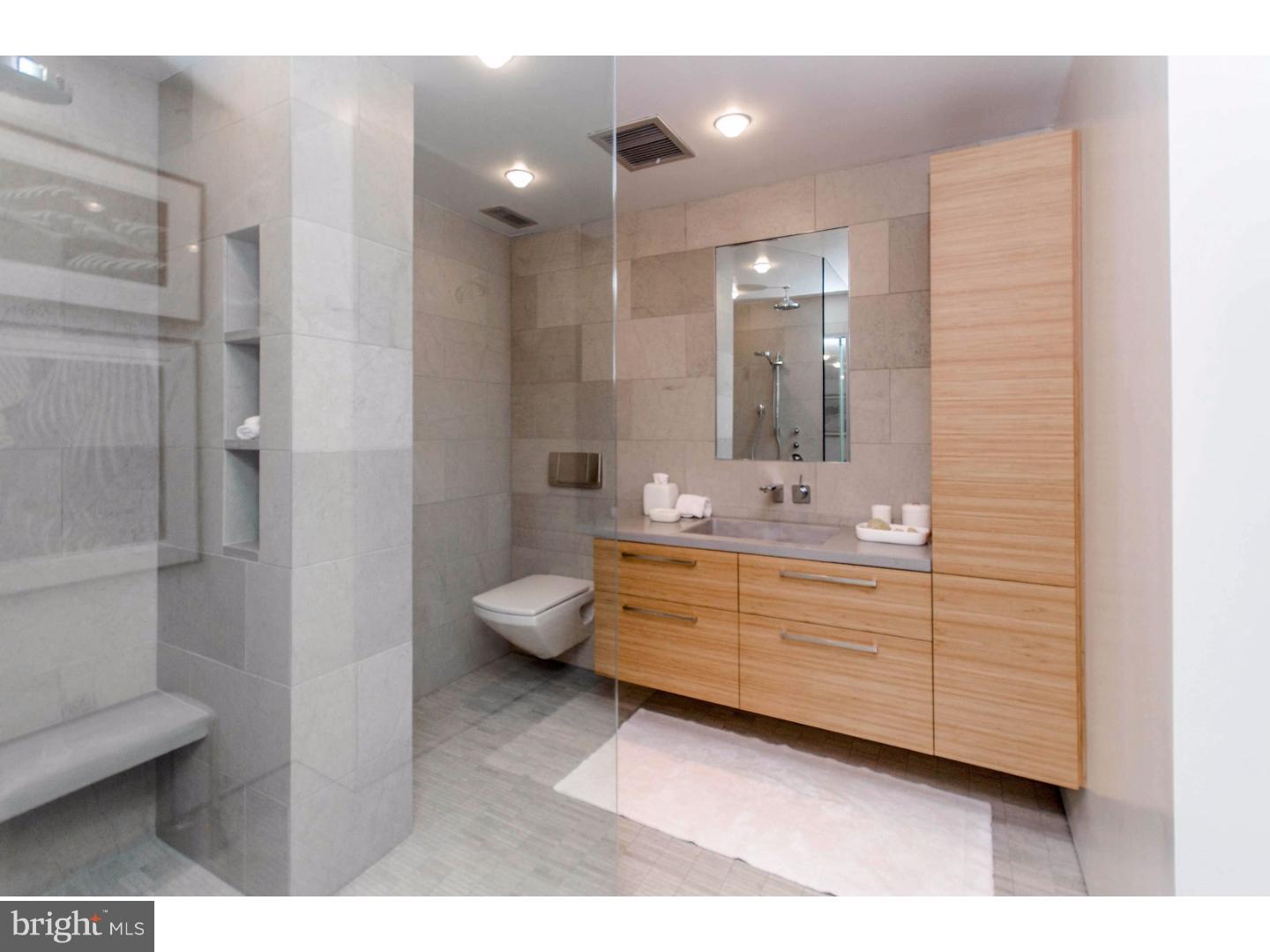 SOCIETY HILL - Residential