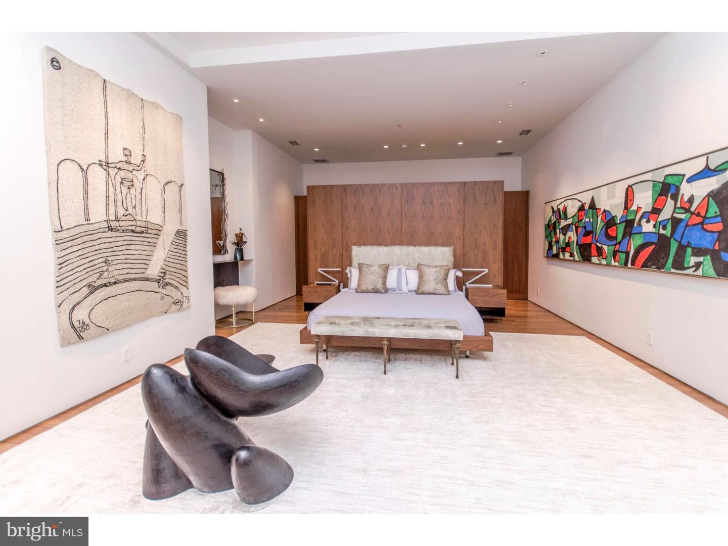 SOCIETY HILL - Residential