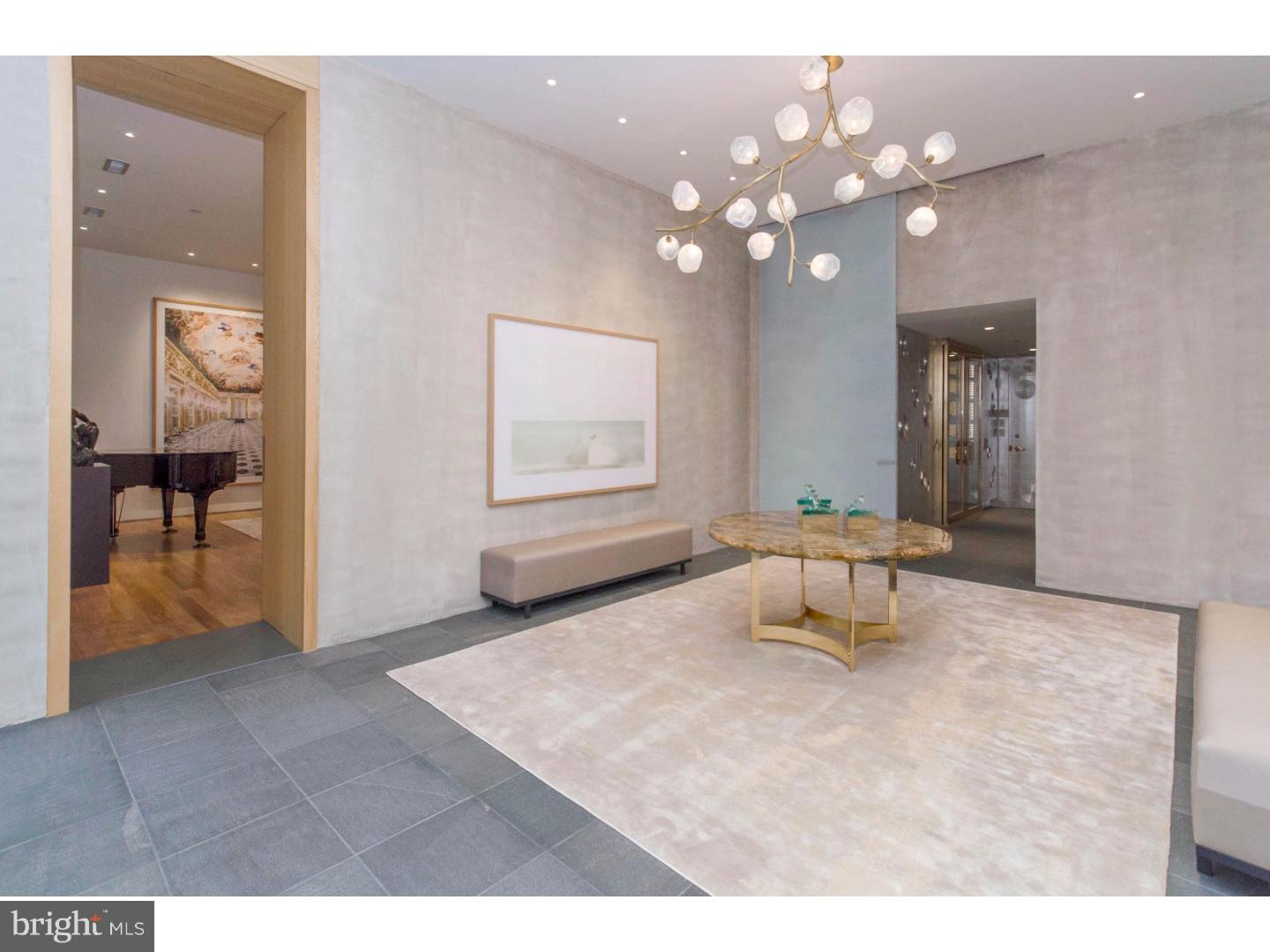 SOCIETY HILL - Residential