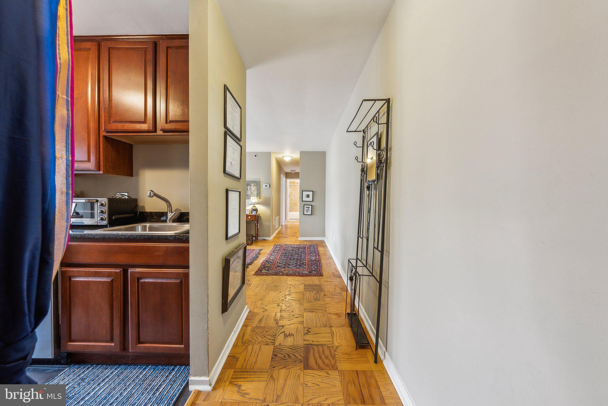 22 MANOR CIR 104