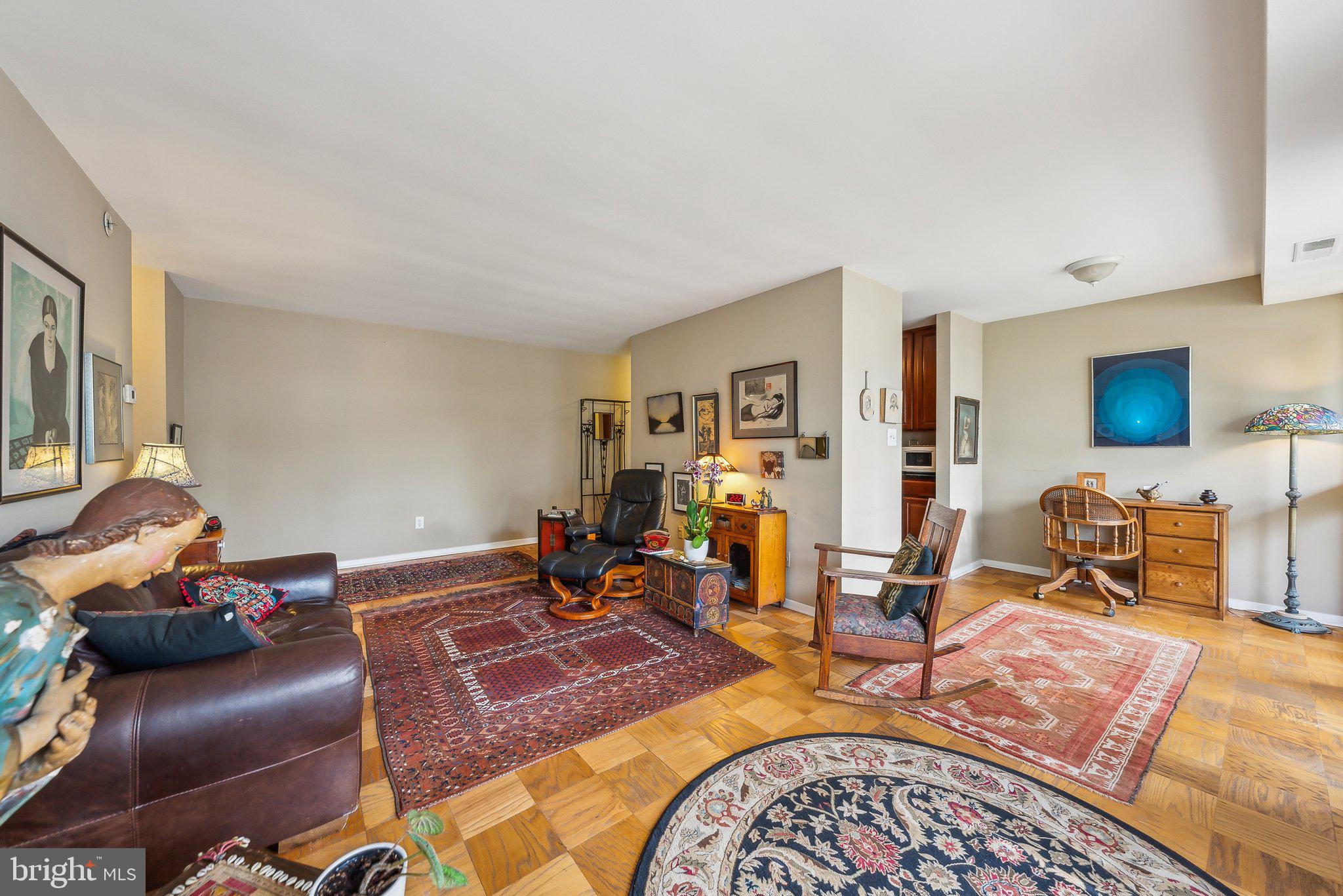 22 MANOR CIR 104