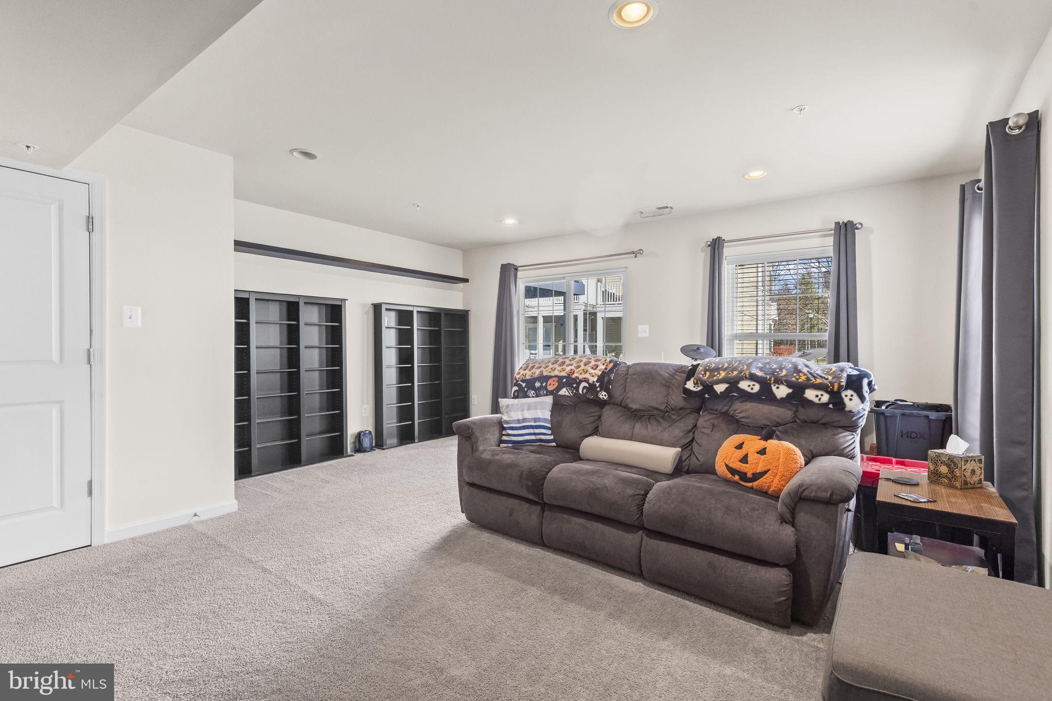 CREEKSTONE VILLAGE - Residential