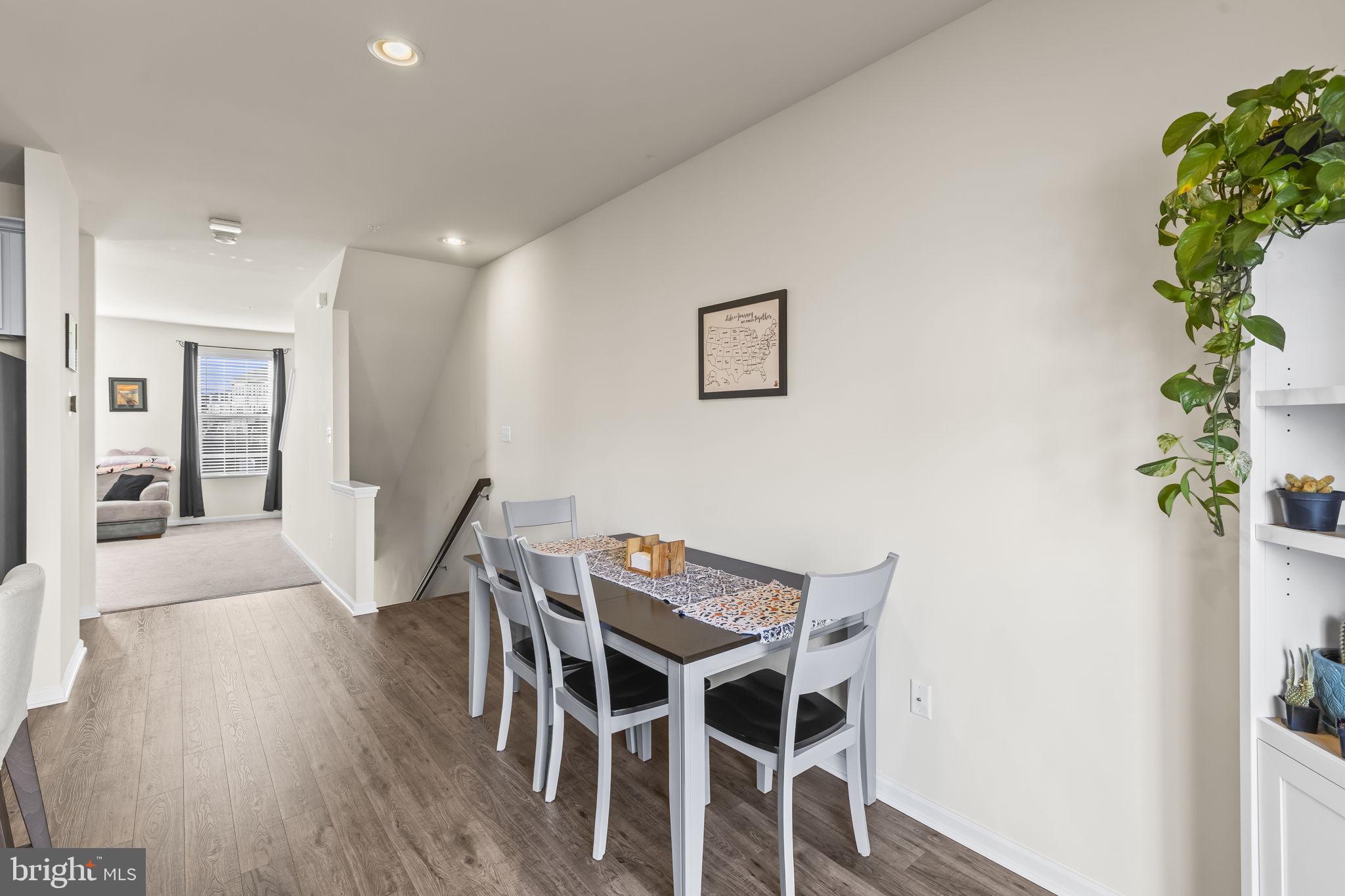 CREEKSTONE VILLAGE - Residential