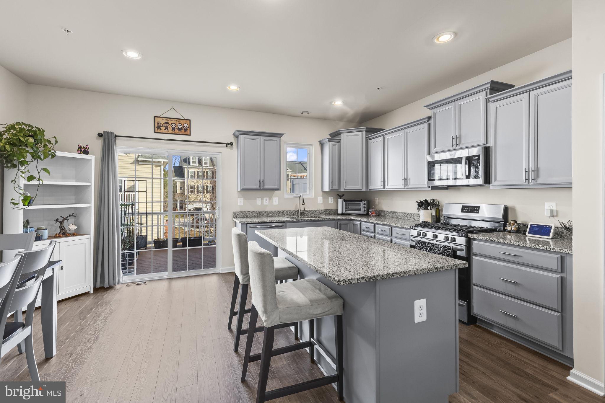 CREEKSTONE VILLAGE - Residential