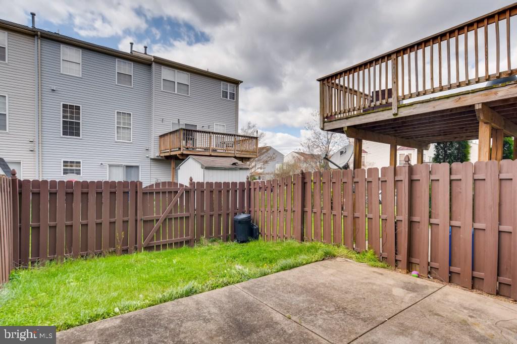 CARROLLWOOD MANOR - Residential