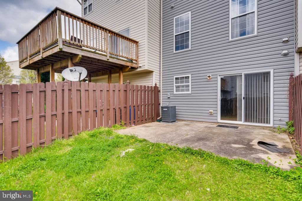 CARROLLWOOD MANOR - Residential