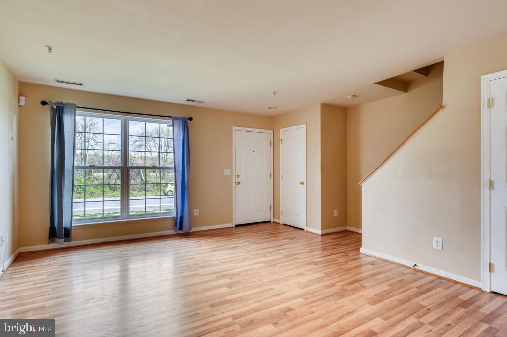 CARROLLWOOD MANOR - Residential