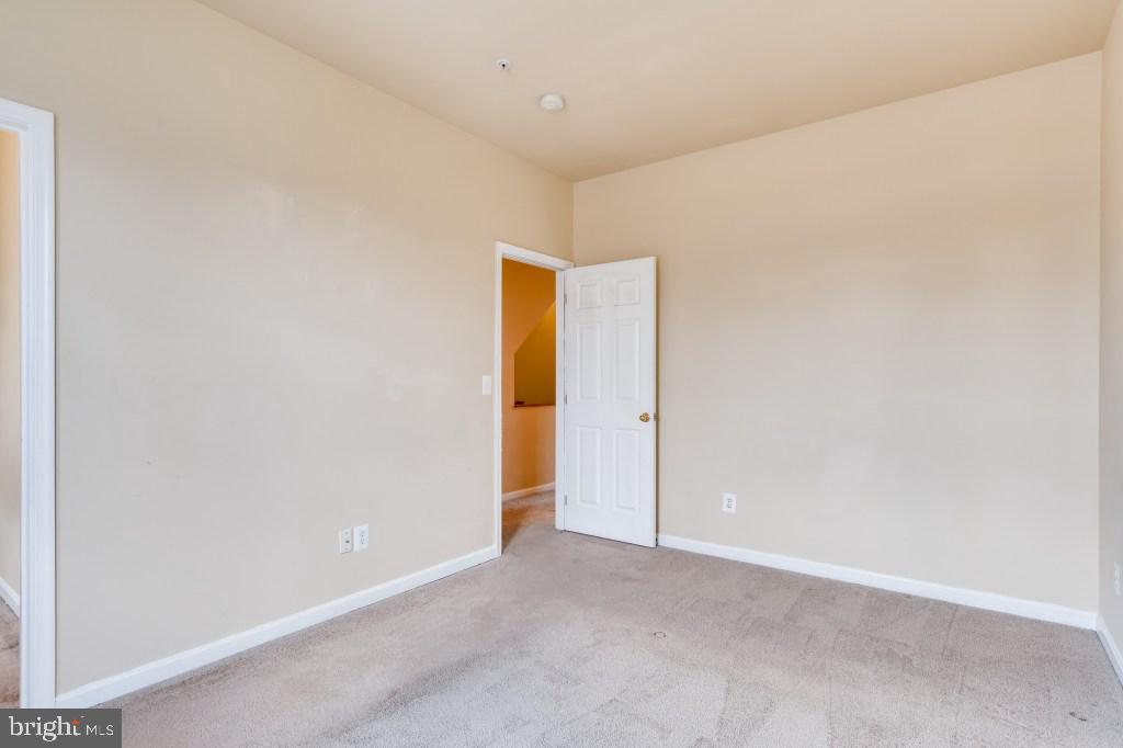 CARROLLWOOD MANOR - Residential