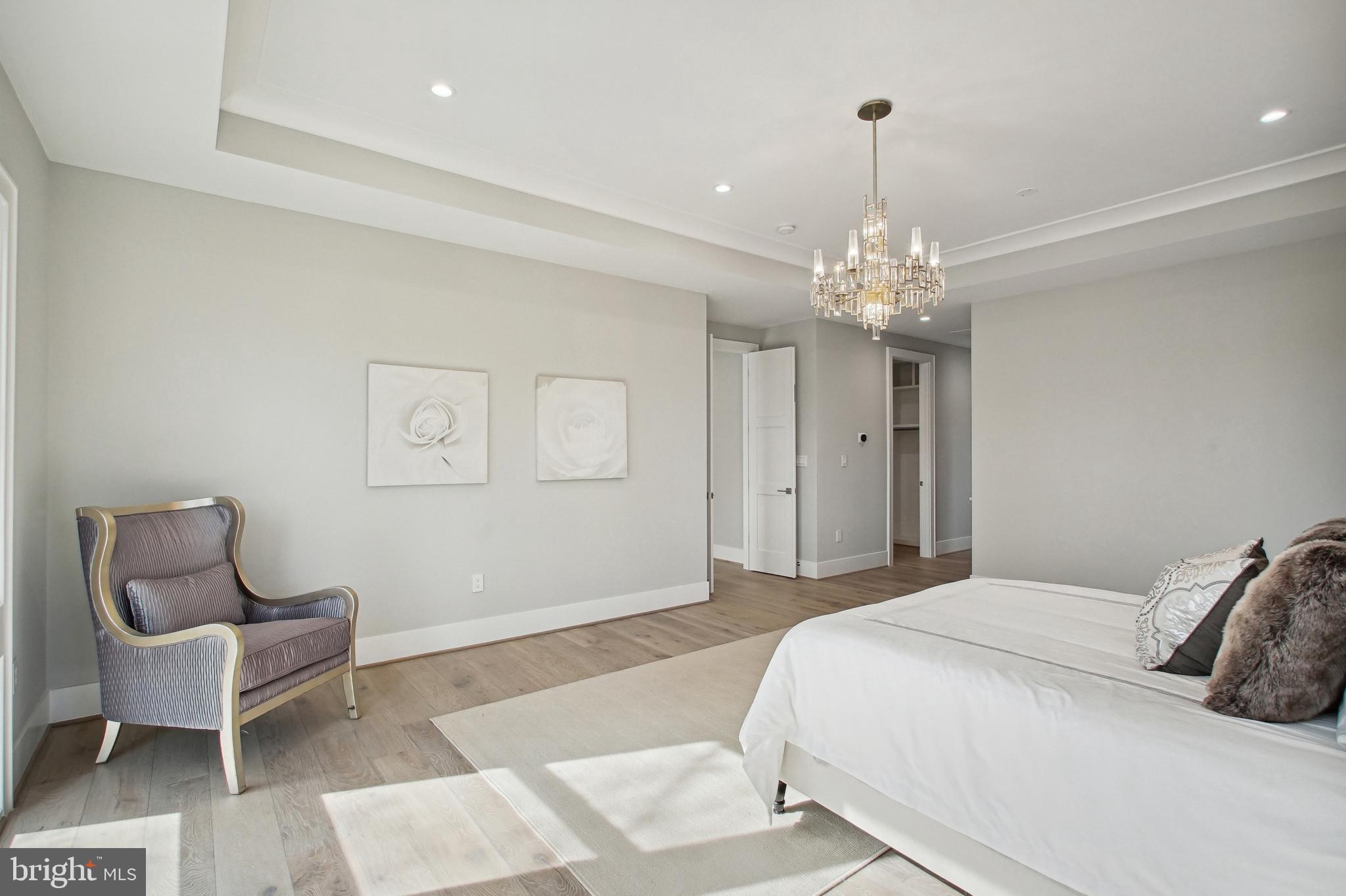 DEVON PARK - Residential