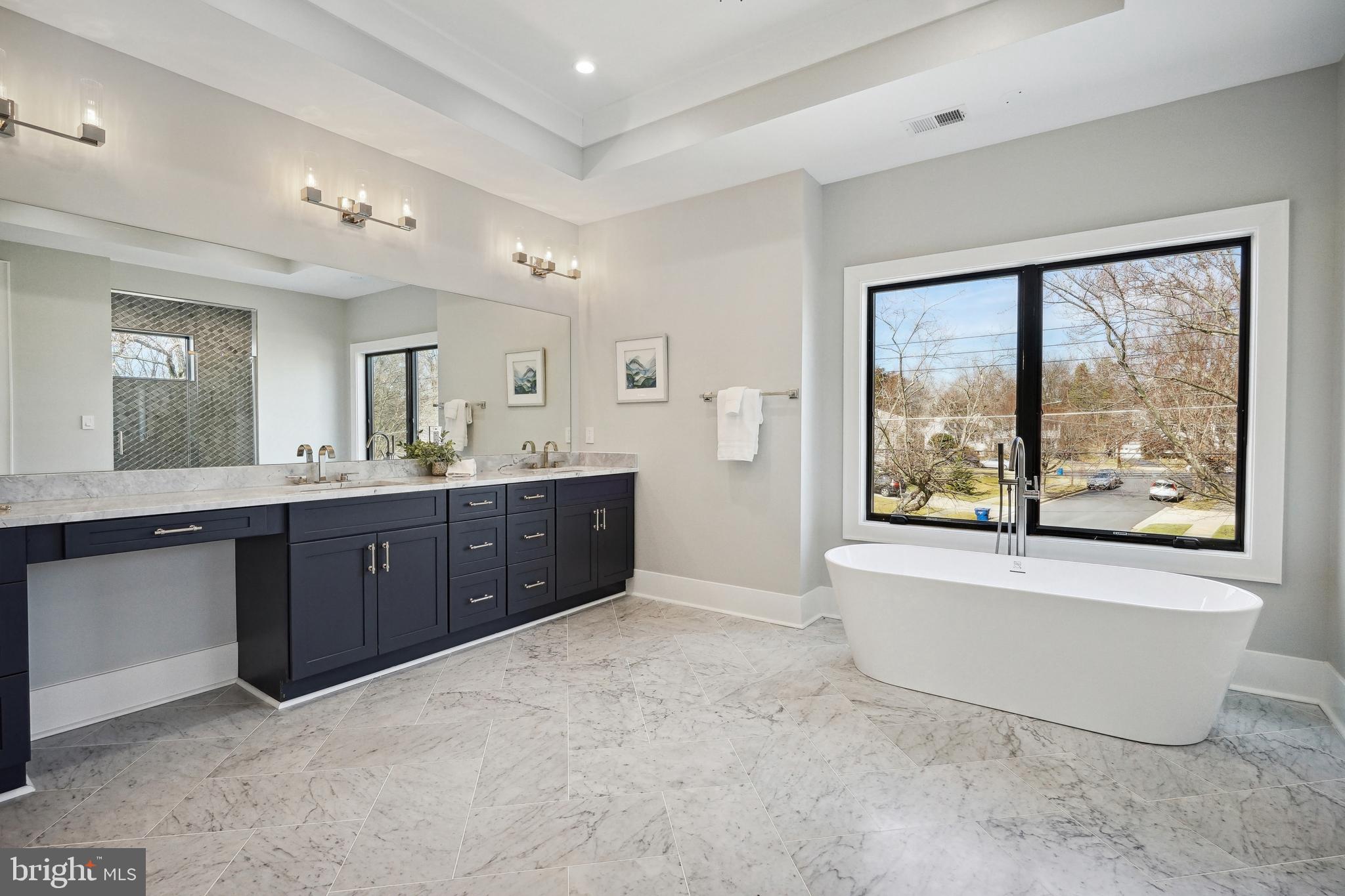 DEVON PARK - Residential