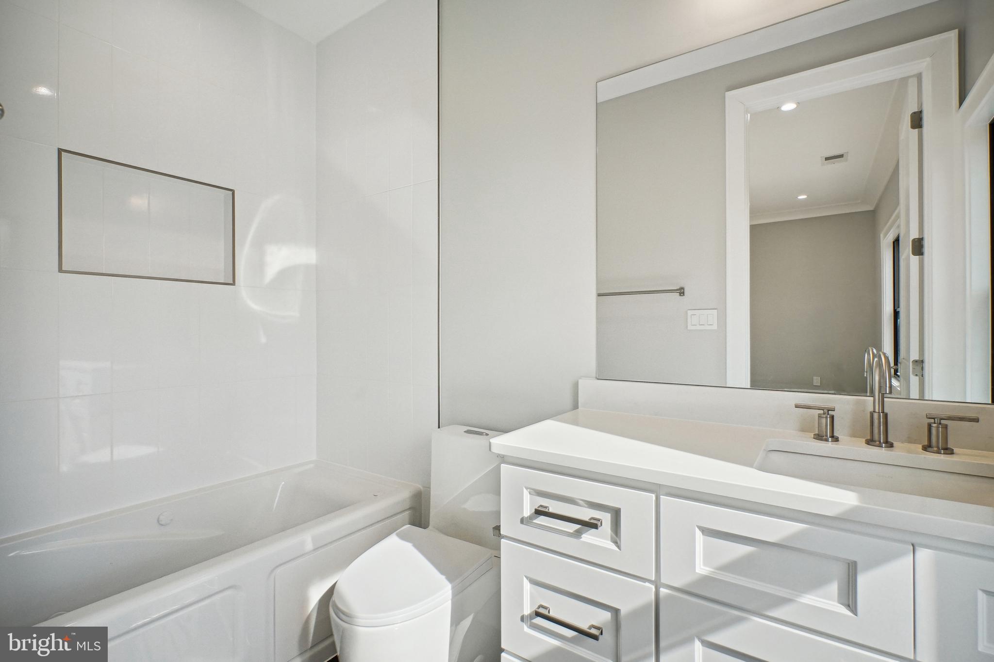 DEVON PARK - Residential