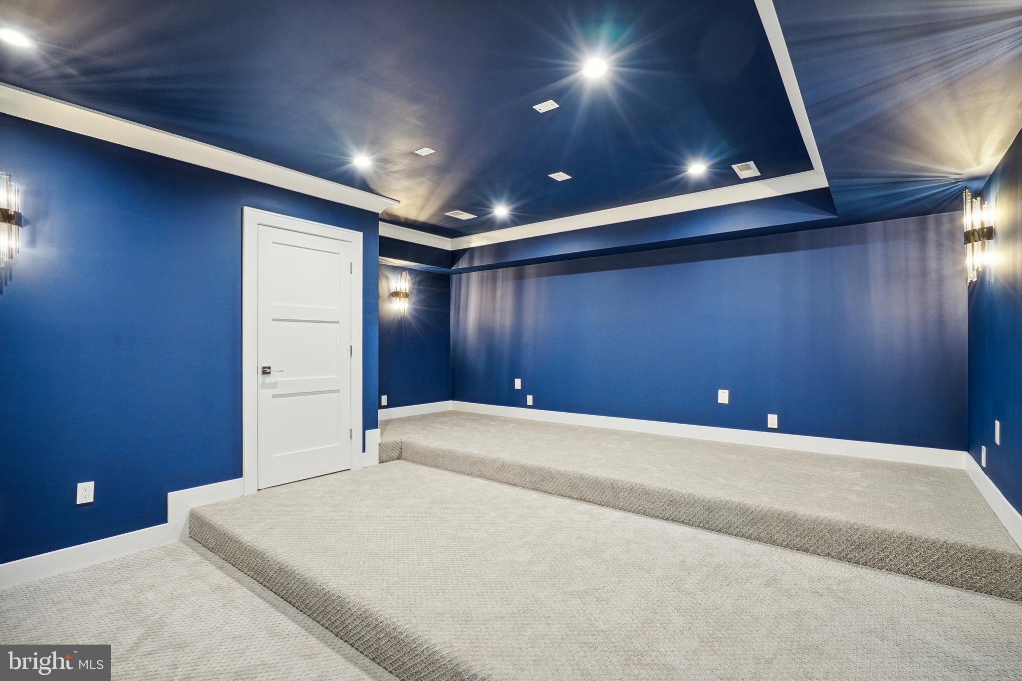 DEVON PARK - Residential