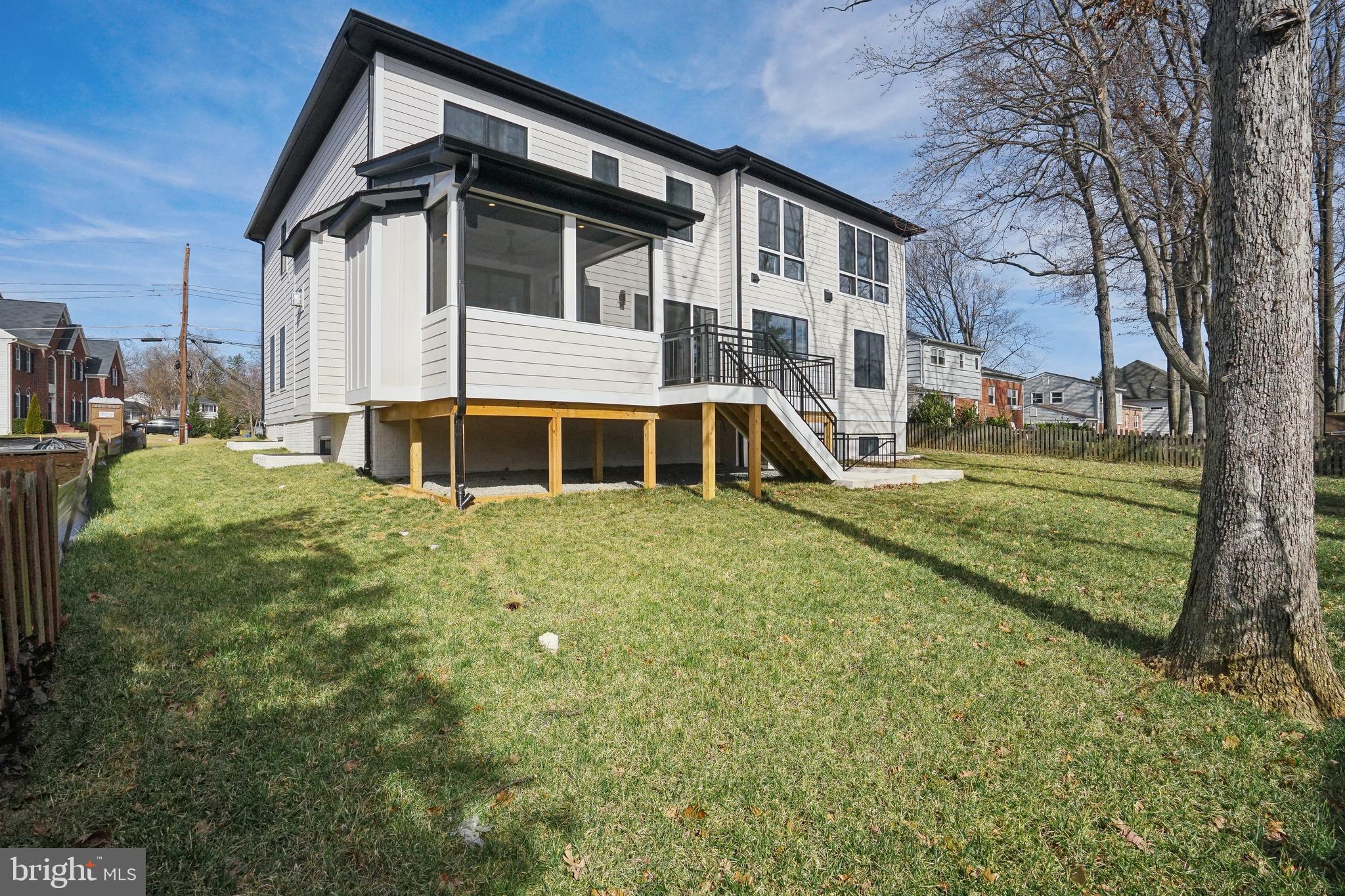 DEVON PARK - Residential