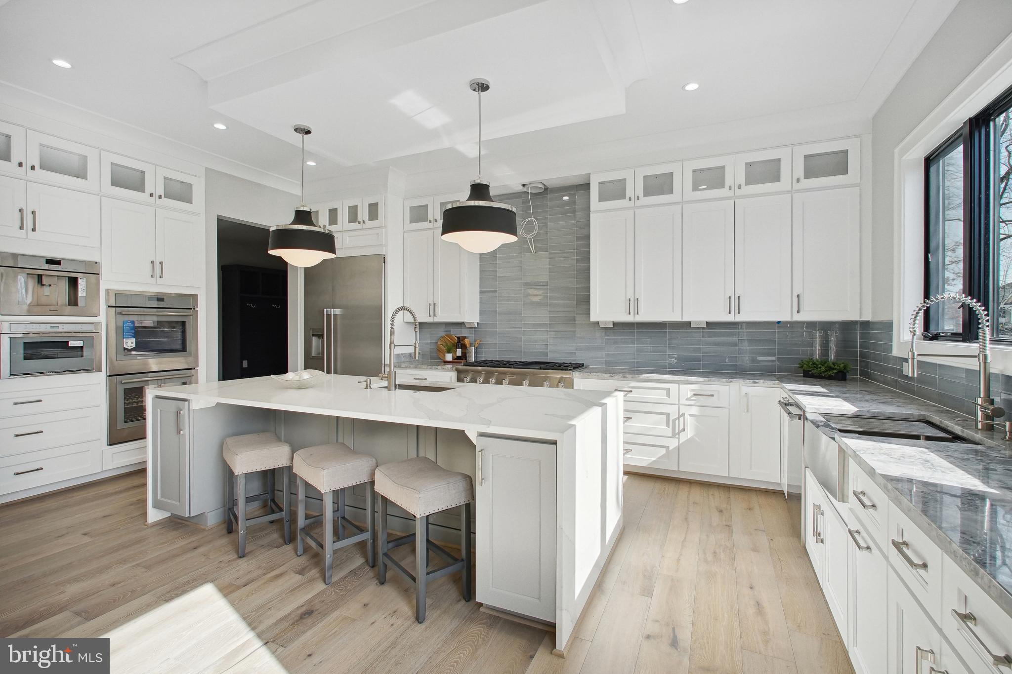 DEVON PARK - Residential