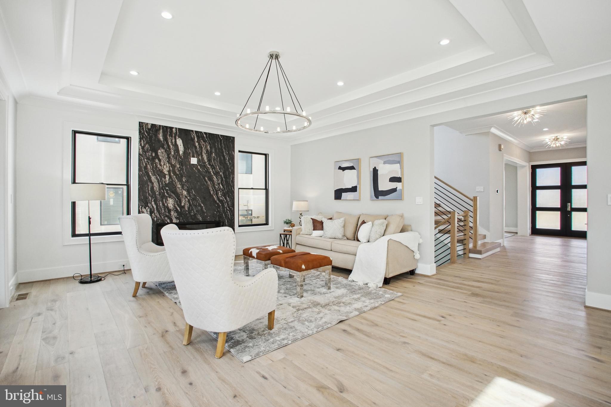 DEVON PARK - Residential