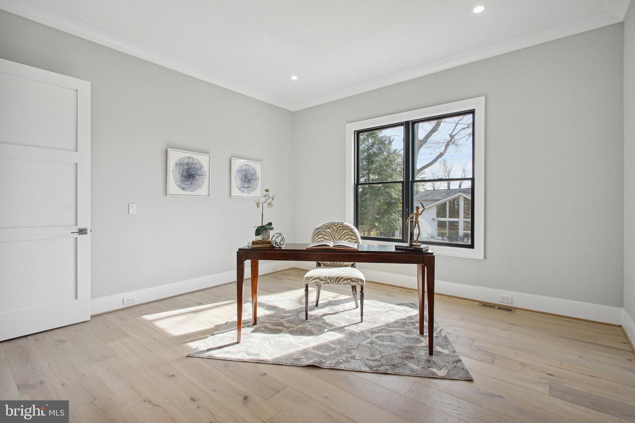 DEVON PARK - Residential