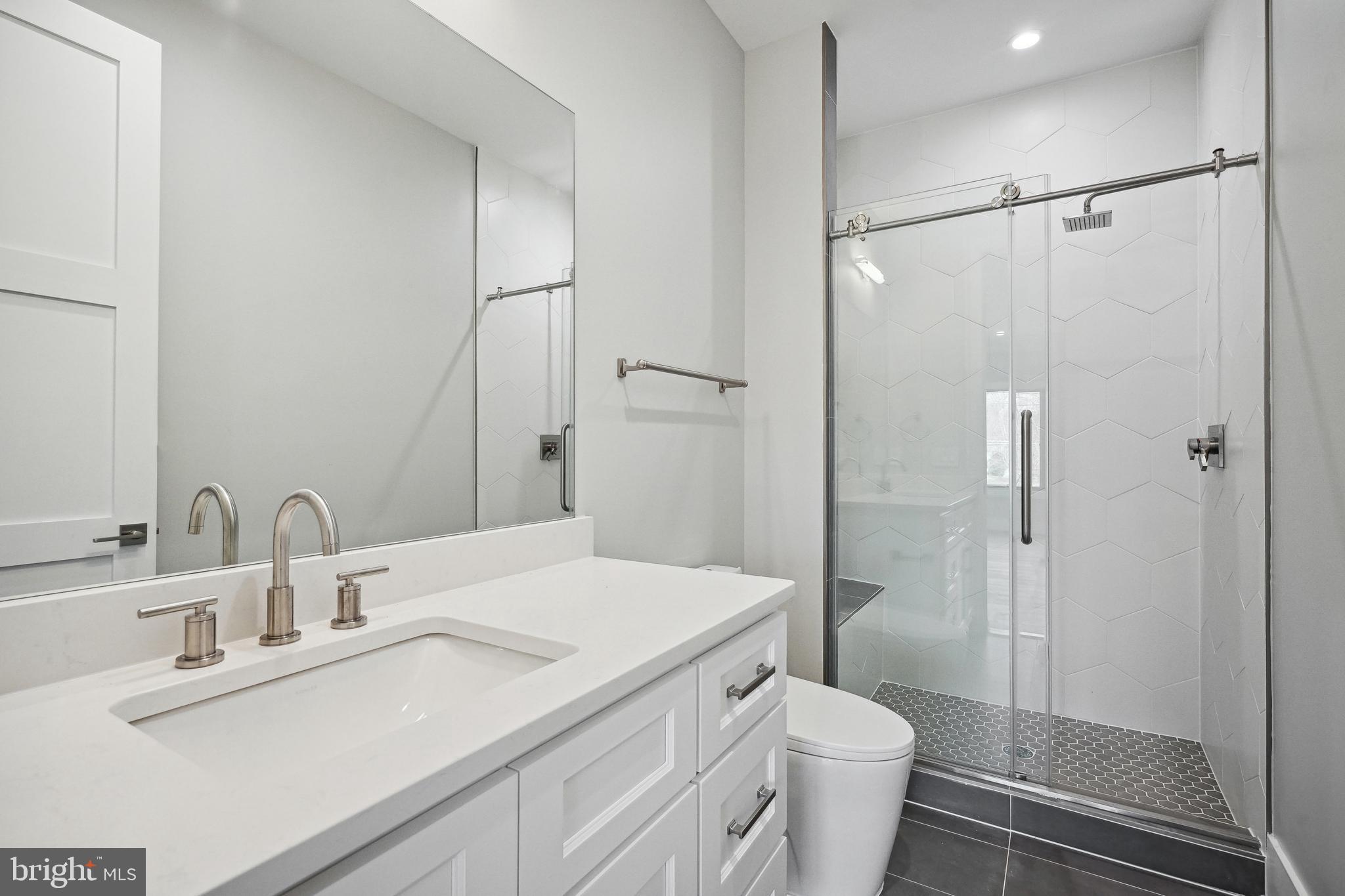 DEVON PARK - Residential