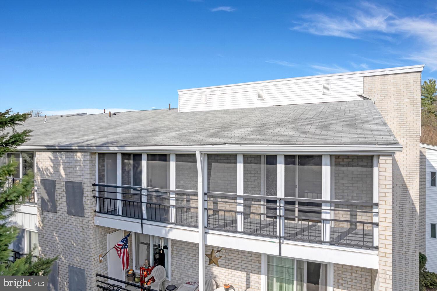 15300 WALLBROOK COURT 47-3A