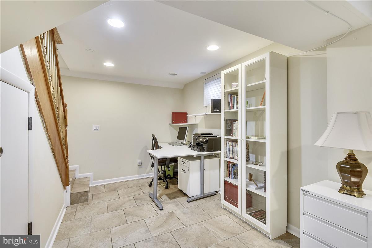 ALBERT V BRYAN - Residential