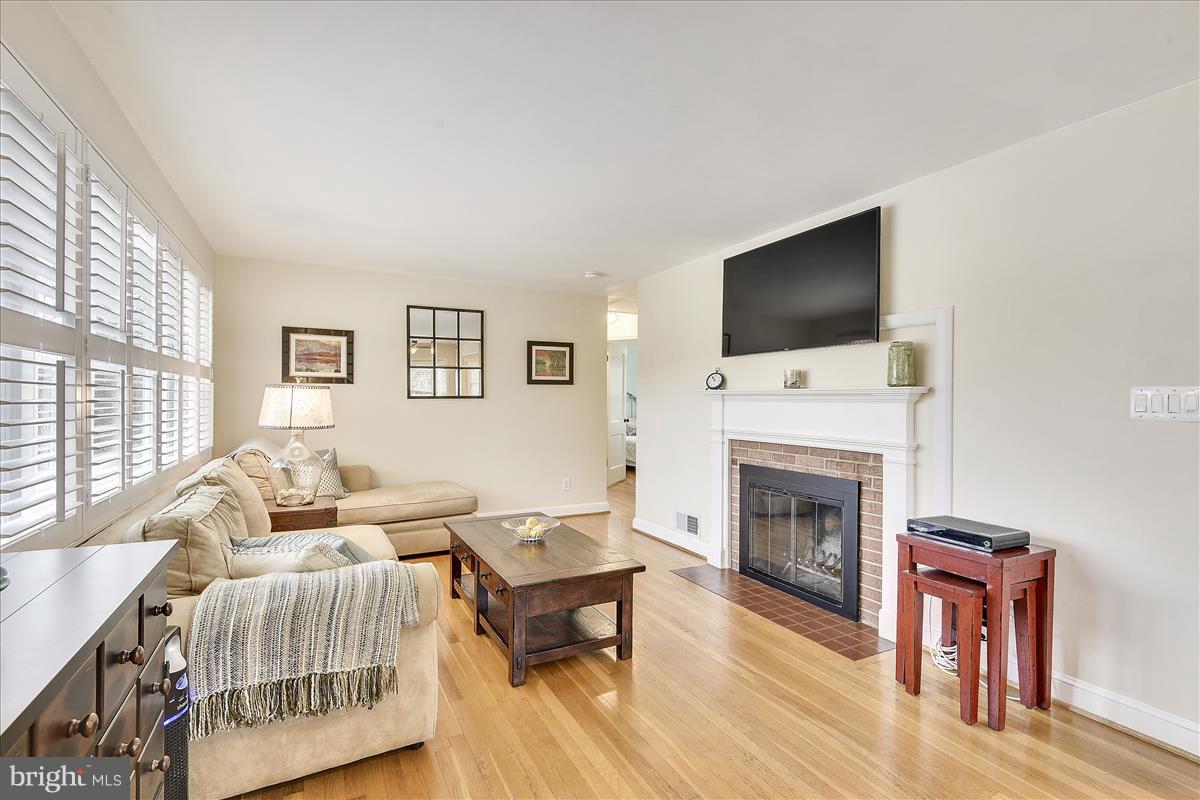 ALBERT V BRYAN - Residential