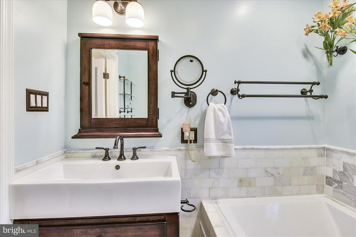 ALBERT V BRYAN - Residential