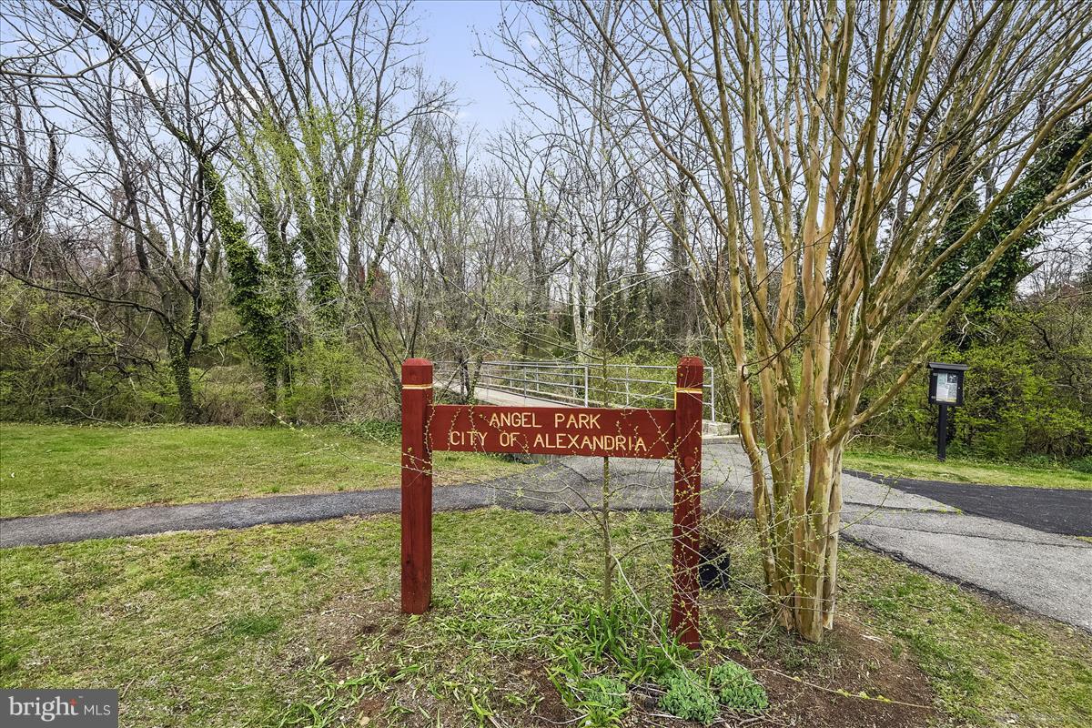 ALBERT V BRYAN - Residential