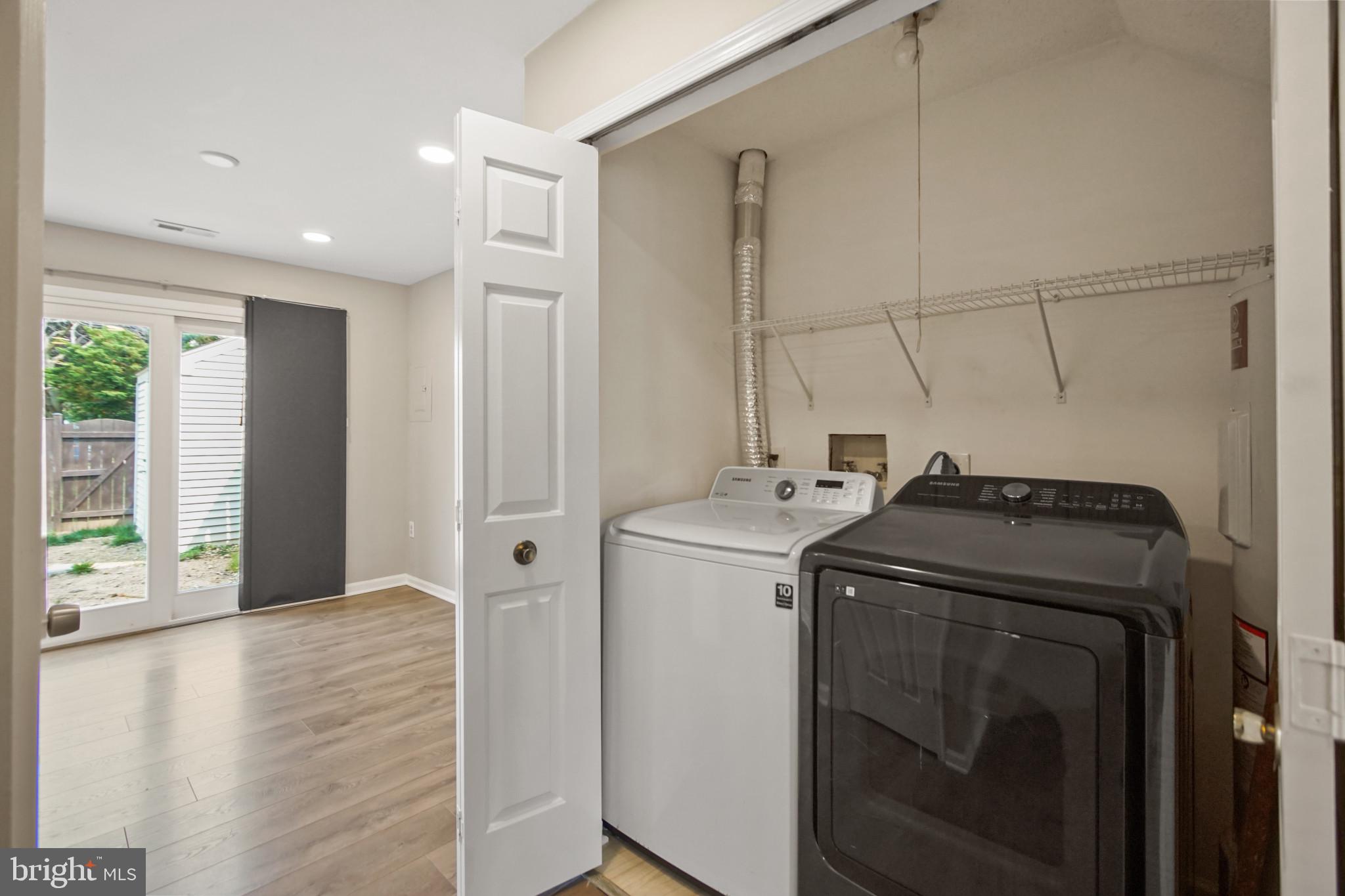 LANDSDOWNE - Residential